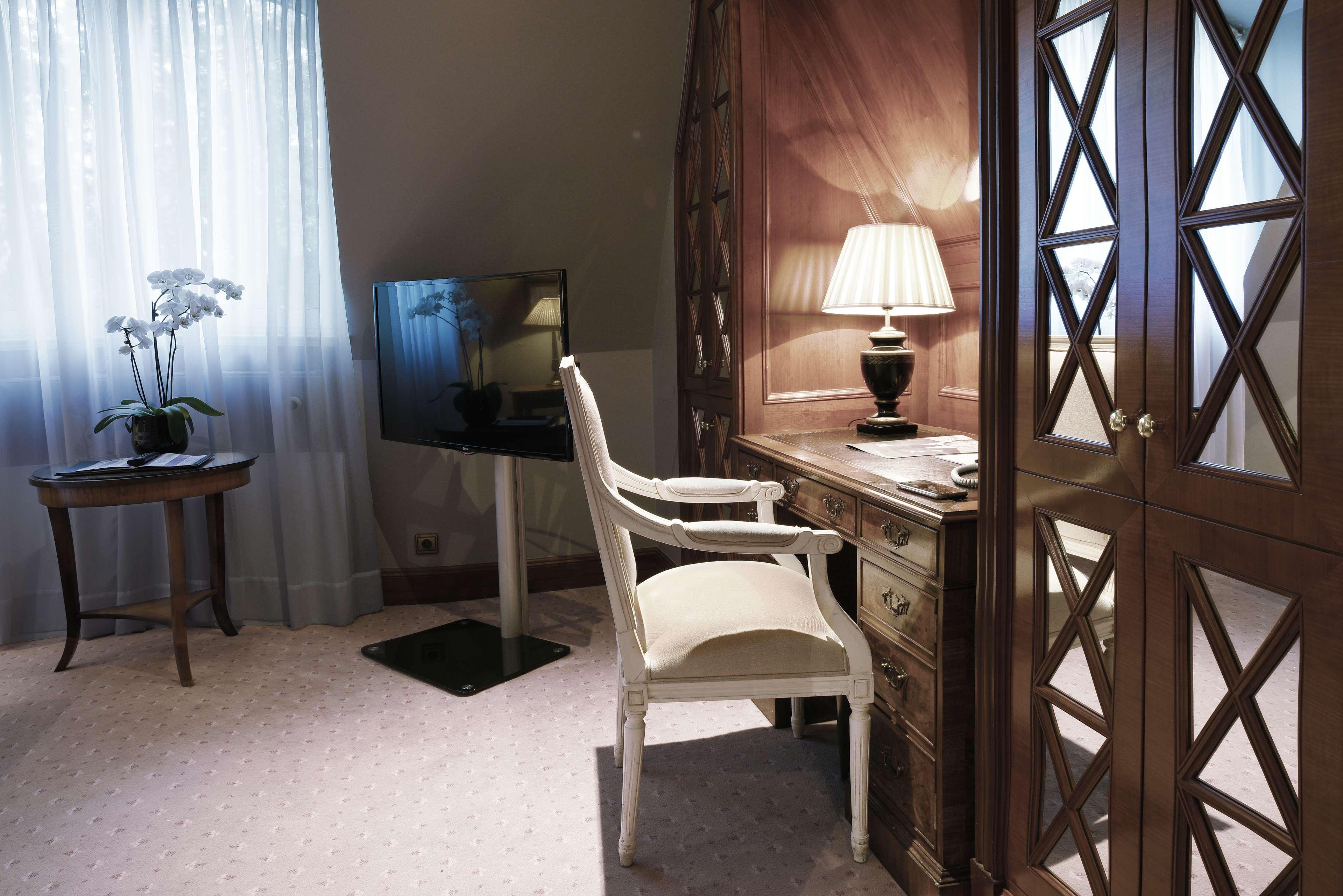 Schlosshotel Berlin Eksteriør bilde A room at the hotel