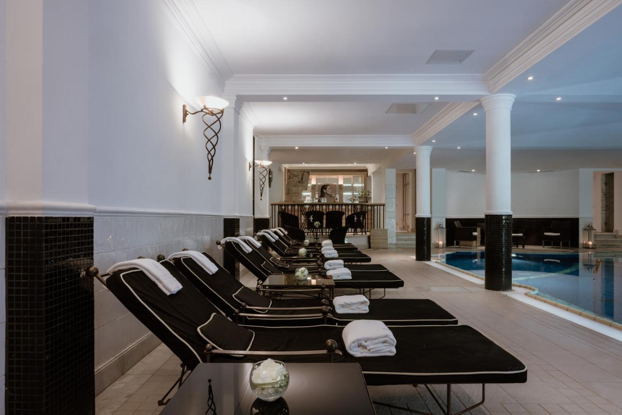 Schlosshotel Berlin Eksteriør bilde Spa at The Dorchester