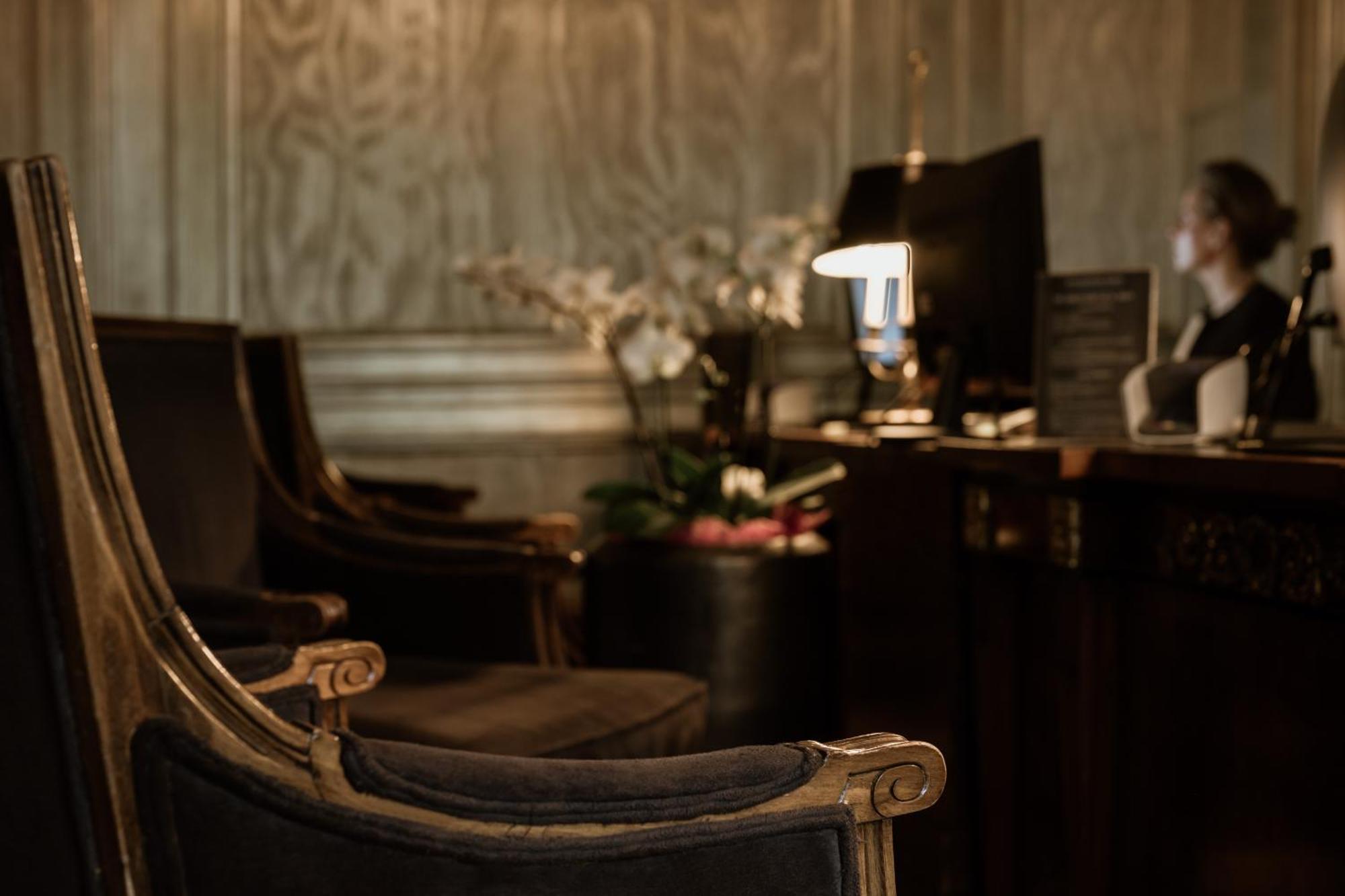 Schlosshotel Berlin Eksteriør bilde The office of the Prime Minister of the Republic of North Macedonia