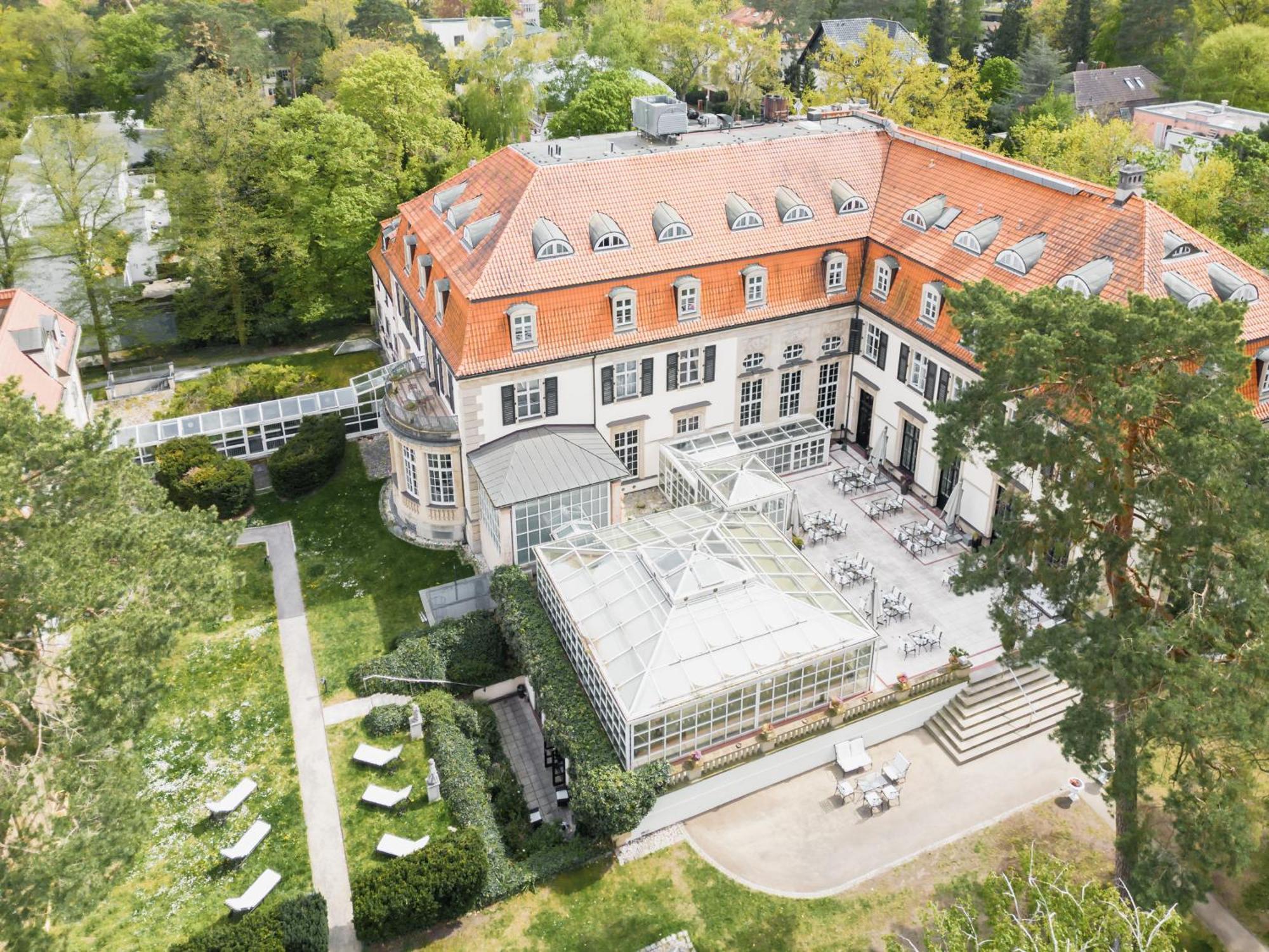 Schlosshotel Berlin Eksteriør bilde Aerial view of the German National Museum of Music